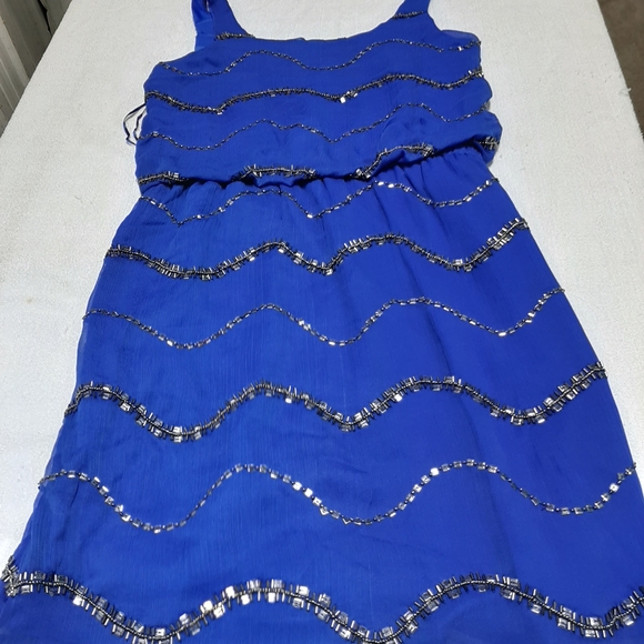 Ladies clothing - Picture 2 of 8